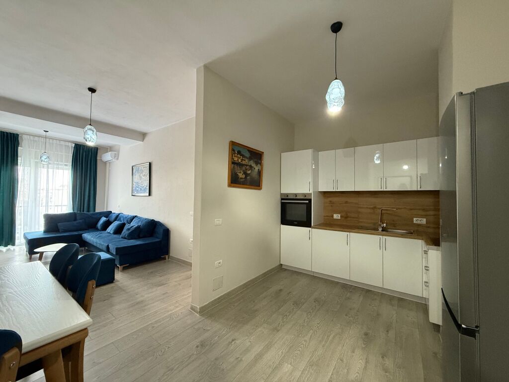 Modern 1+1 apartment in Xhamllik!