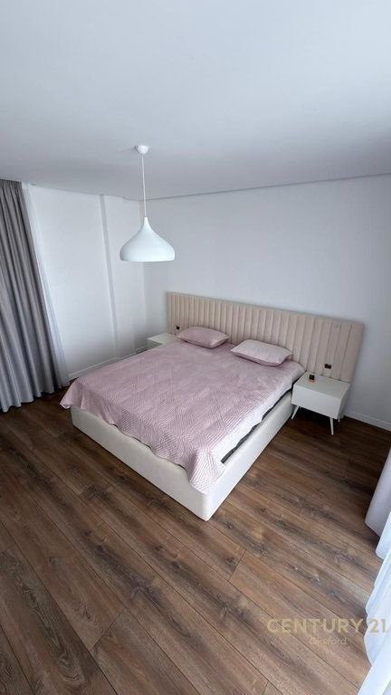 Shesim vilë individuale me pishinë,në rezidencën "San Pietro"!  1,150,000 €