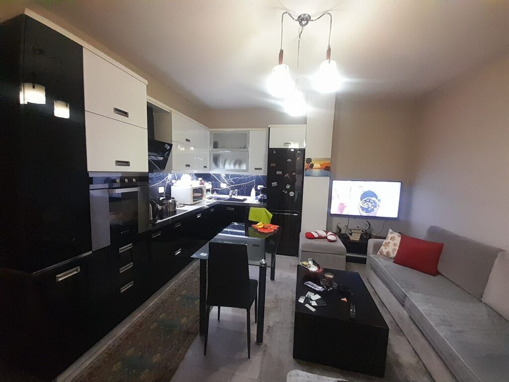 Casa Italia, jepet me qera apartament 1+1
