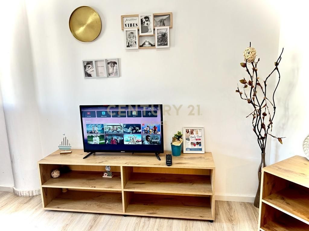 Hotel në Shitje në Myslym Shyri, Tiranë - 527.5m nga SHESHI SKENDERBEJ !  1100000 €