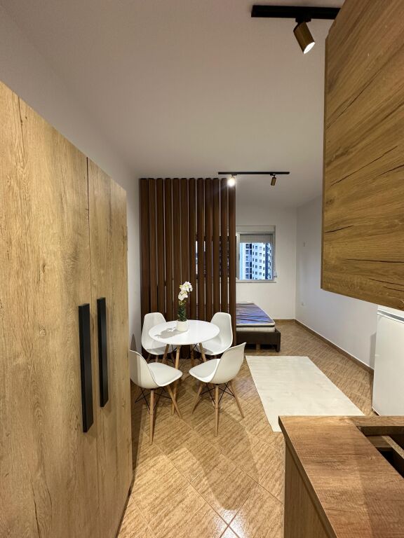 🏖️ SHITET GARSONIERE – SHKËMBI I KAVAJËS, DURRËS