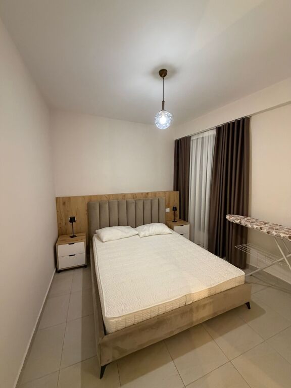 Jepet me qira 1+1+parkim MYSLYM SHYRI 850€