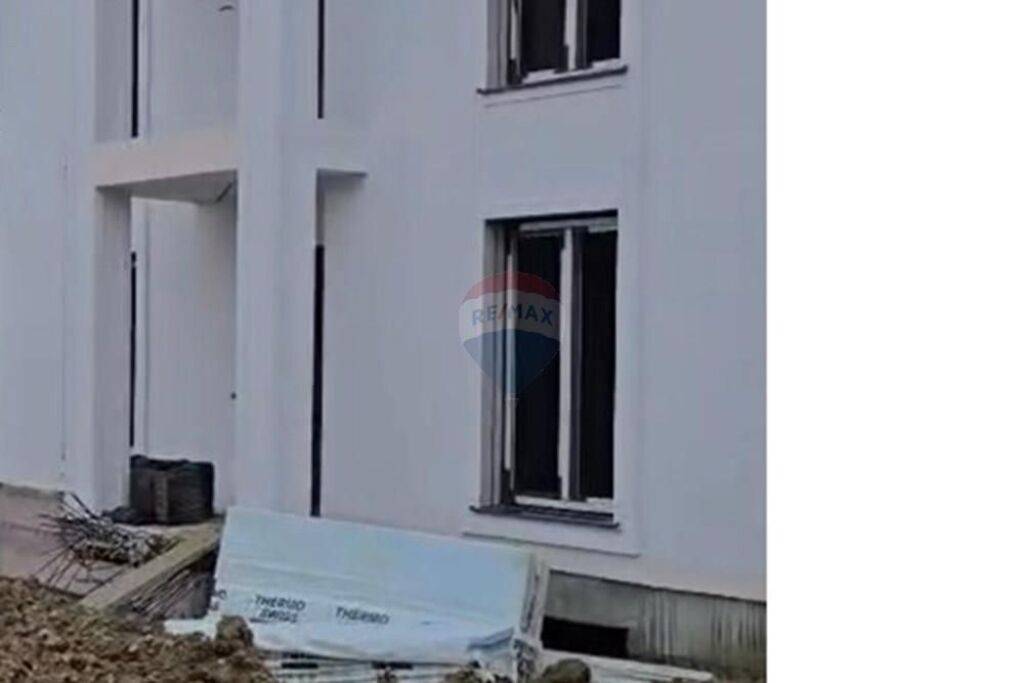 Villa for Sale in Tirana