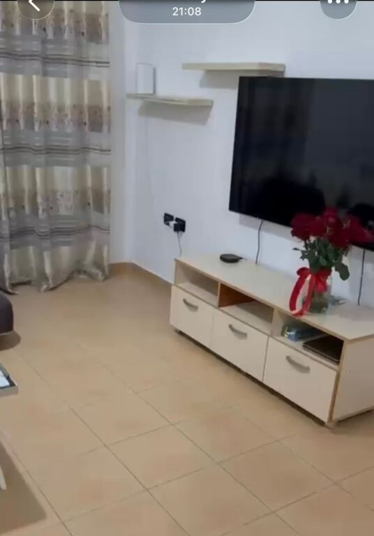 Jepet me qera apartament 1+1, KMY, Pas fabrikes se miellit.