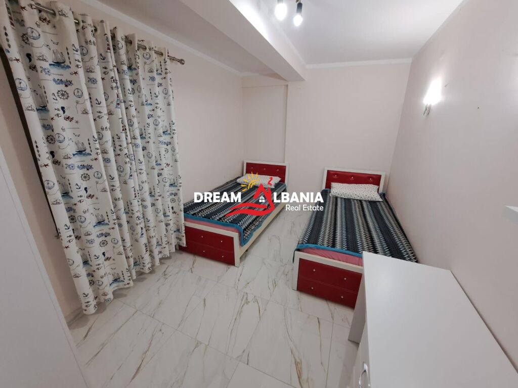 Appartamento 2+1 in affitto in Via Fortuzi vicino alla Scuola Jeronim De Rada a Tirana (ID 4239045 )