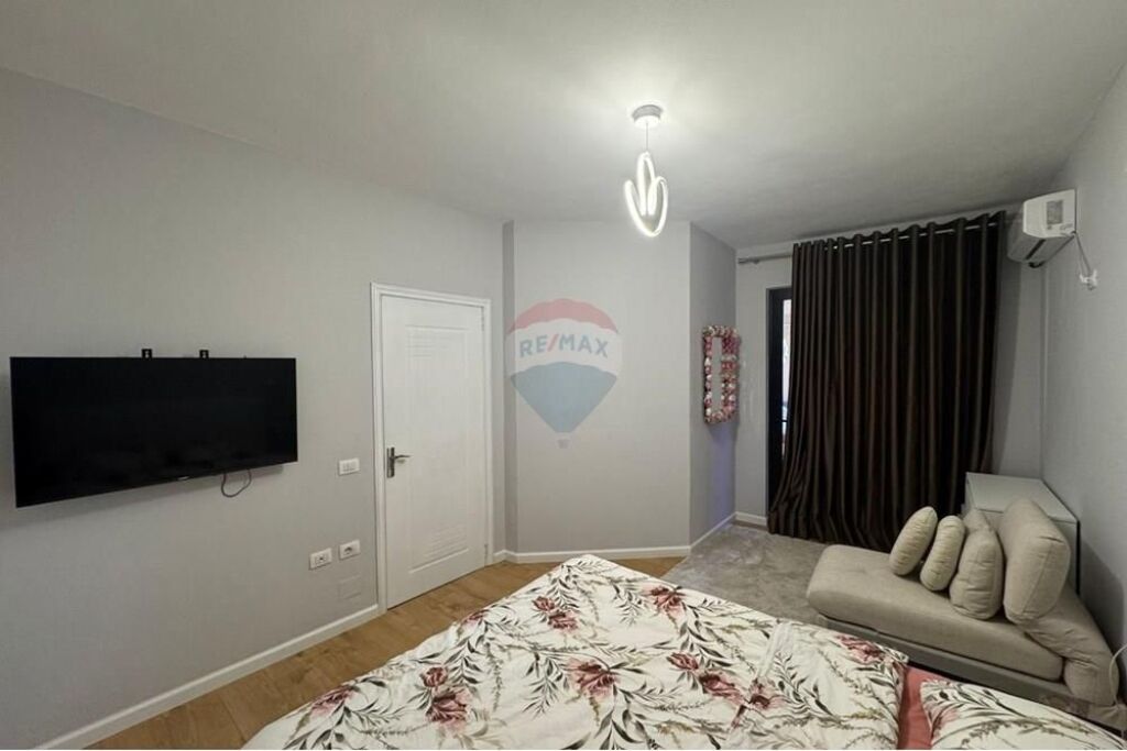 APPARTAMENTO 2+1+2+POSTO AUTO IN VENDITA, ASTIR