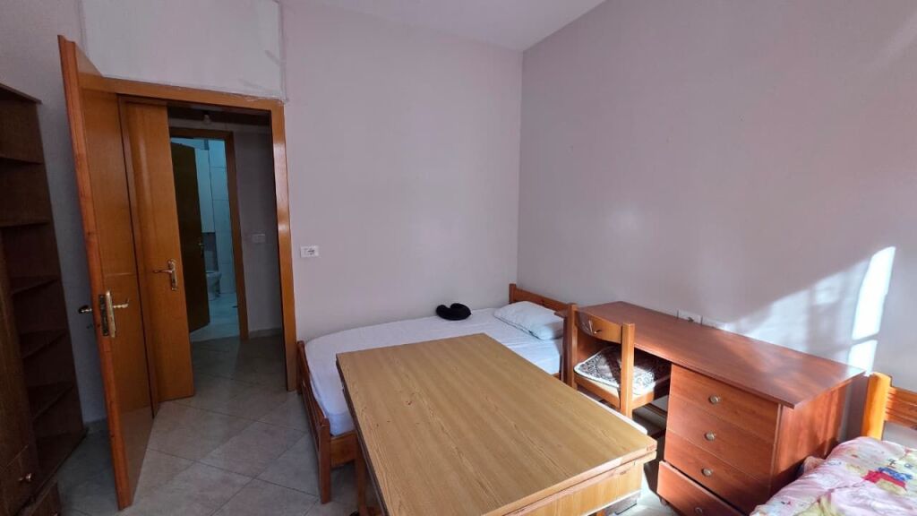 affittasi appartamento 2+1, Yzberisht