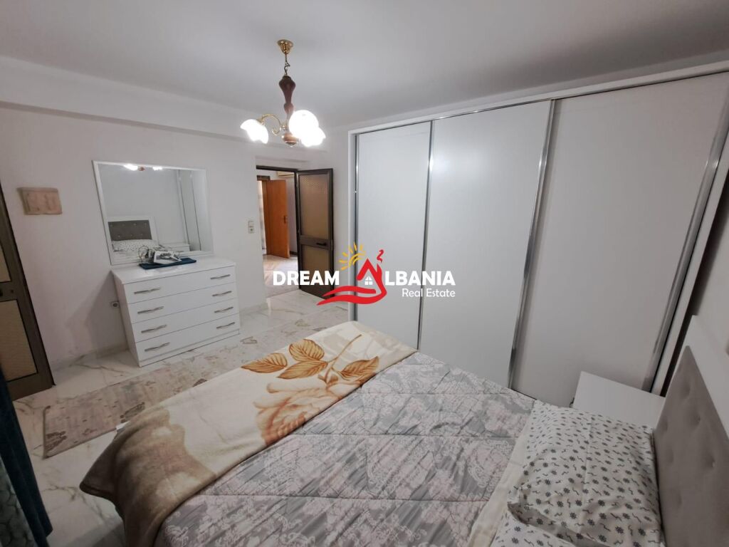 Appartamento 2+1 in affitto in Via Fortuzi vicino alla Scuola Jeronim De Rada a Tirana (ID 4239045 )