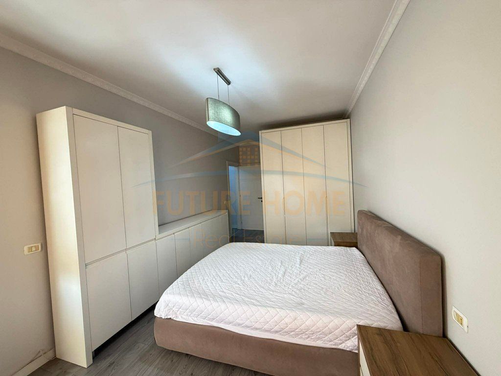 Qera, Apartament 2+1+2, Unaza e Re