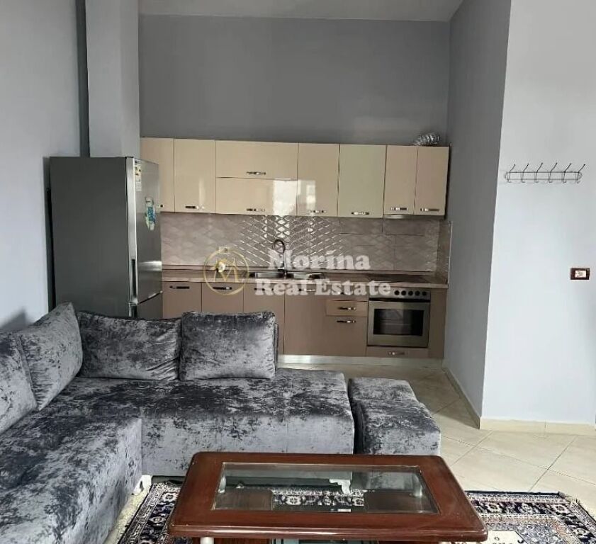 Affitto | Casa privata 2 + 1 | Paskuqan | 400 €/mese