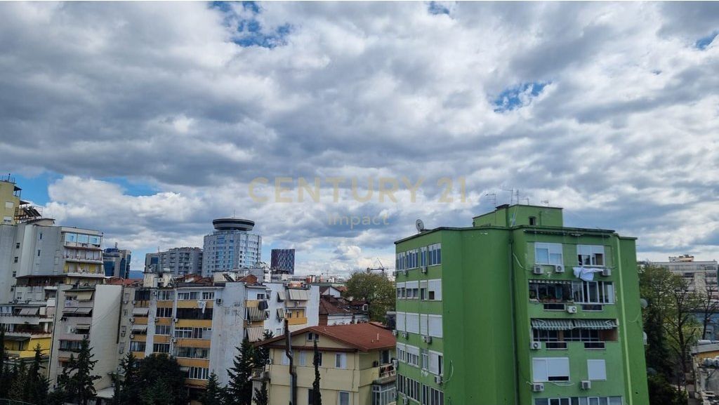 Hotel në Shitje në Myslym Shyri, Tiranë - 527.5m nga SHESHI SKENDERBEJ !  1100000 €