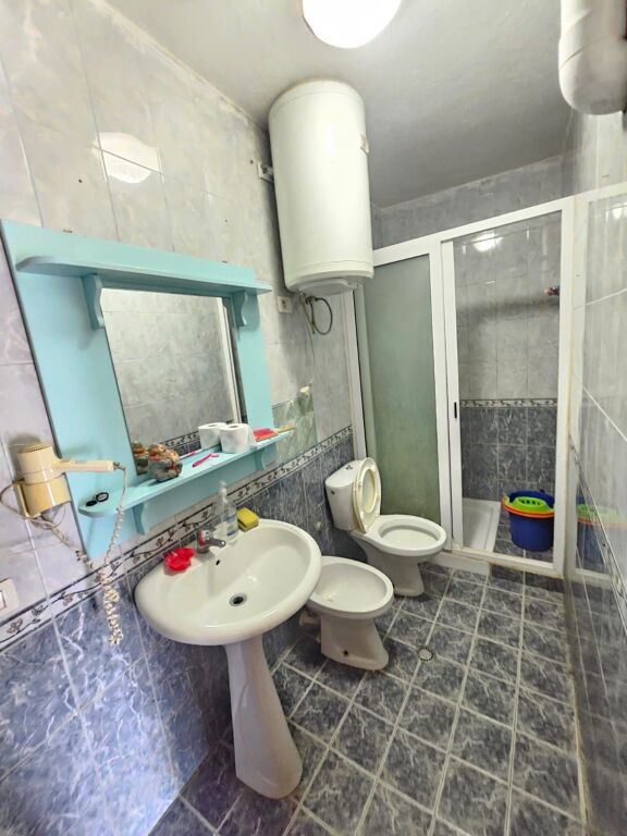 🏖️ SHITET GARSONIERE ME OBORR – SHKËMBI I KAVAJËS, DURRËS