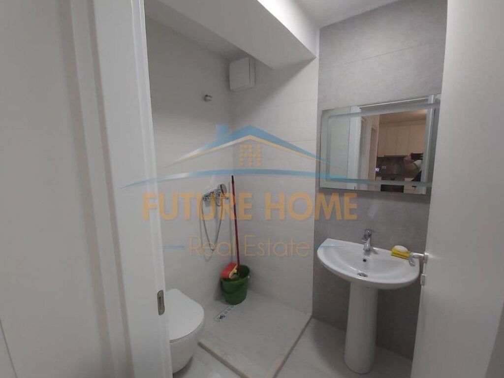 Shitet, Apartament 2+1+2, Rruga e Elbasanit