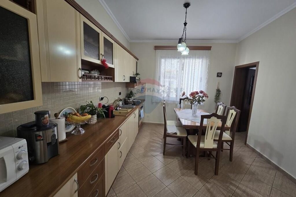 Apartament Për Shitje  ne Bllok Rruga Abdyl Frashëri, Tiranë