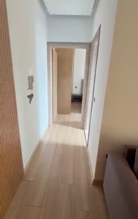 For rent 1+1 Selite near the Mosque 40,000 lek