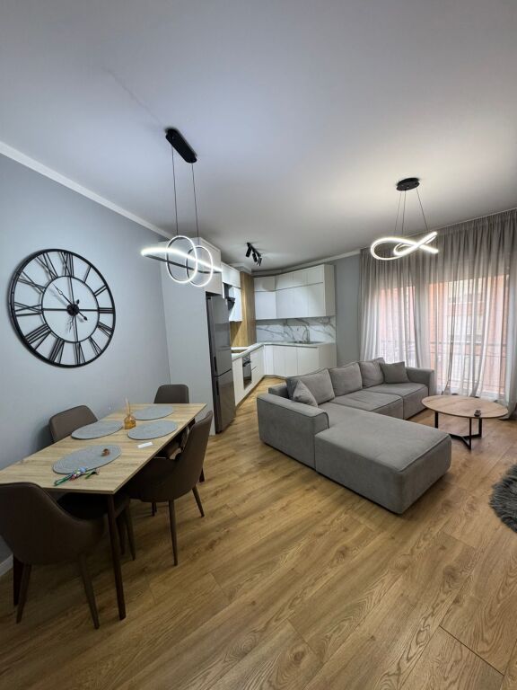 1+1 for rent, Delijorgj