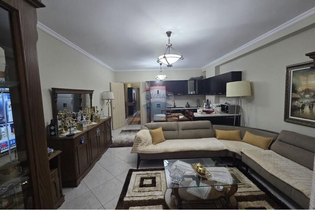 Appartamento in vendita 2+1 Astir, Villa L