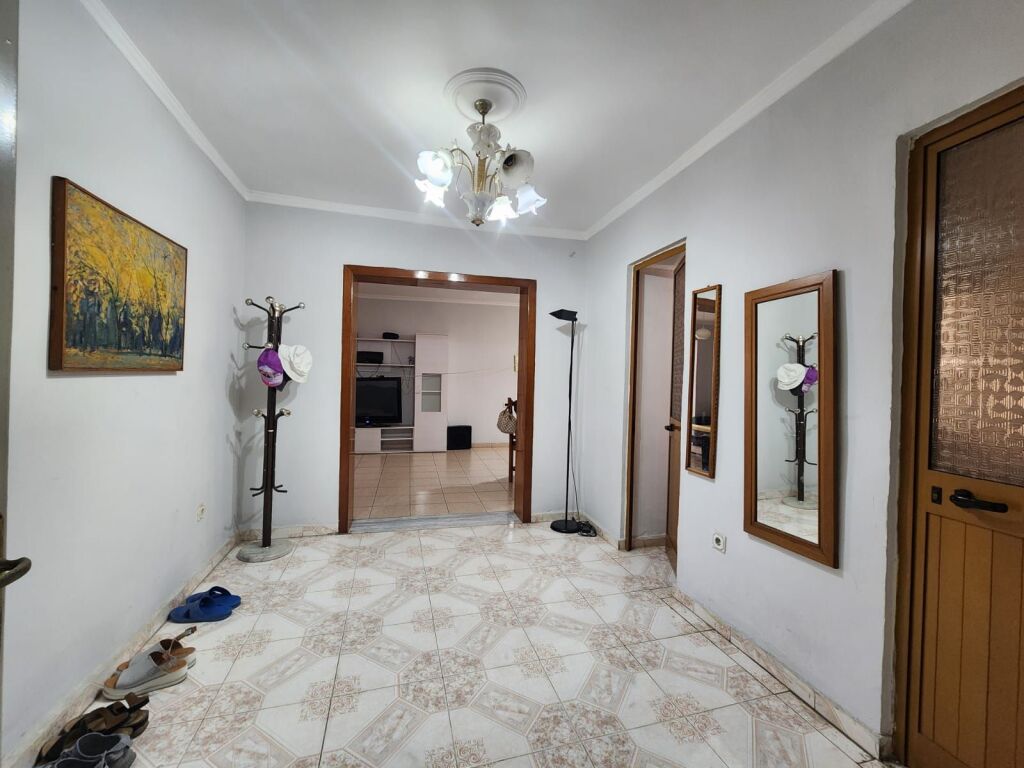 Shitet apartament 2+1+2 tualete+Depo prane Maternitetit te Ri!