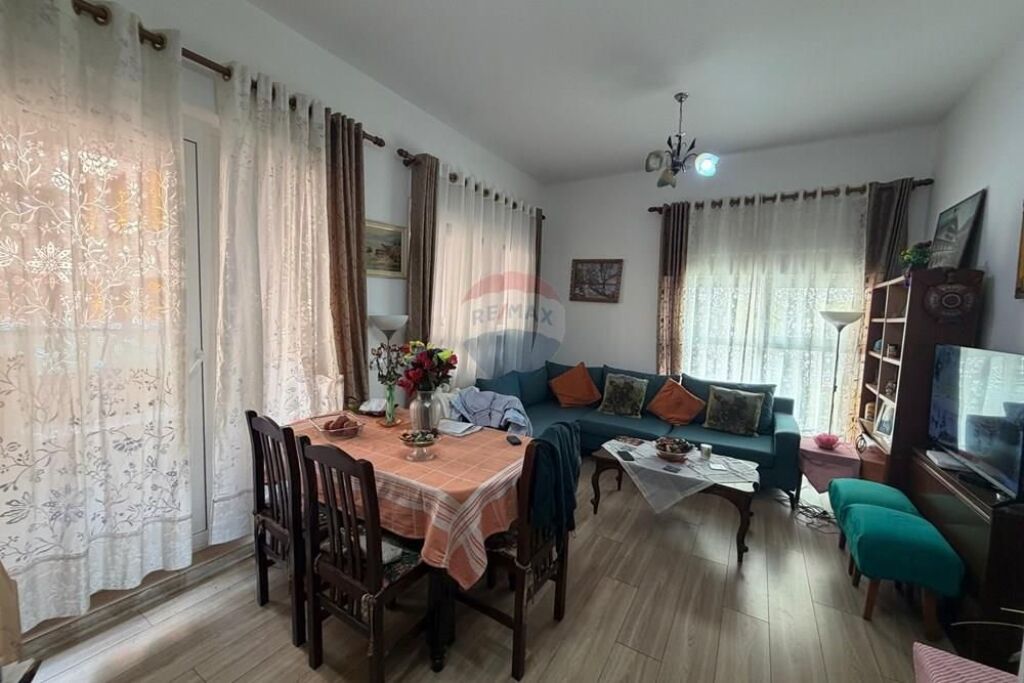 Appartamento 2+1 in vendita nel Complesso Mangalem, Tirana