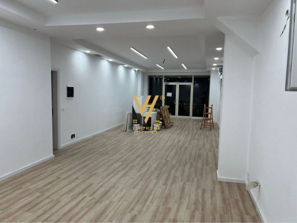 BUSINESS PREMISES 75 M2 FOR RENT IN BRRYLI 75,000 LEKE