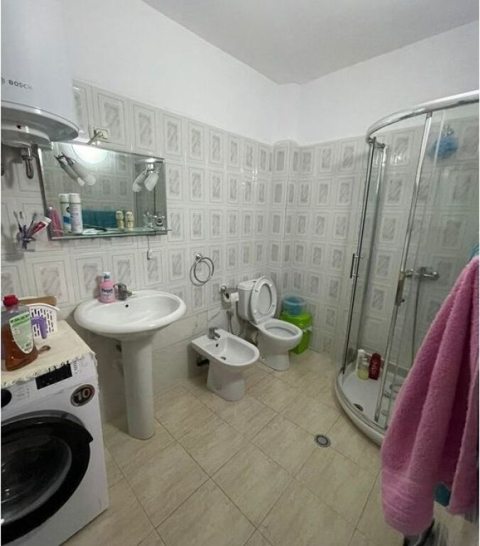 In vendita, Appartamento 2+1+Spazio Commerciale, Kodra e Diellit, Tirane