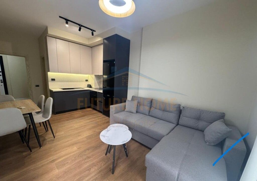Shitet, Apartament 1+1, Kompleksi Colombo, Oxhaku, Tirane.