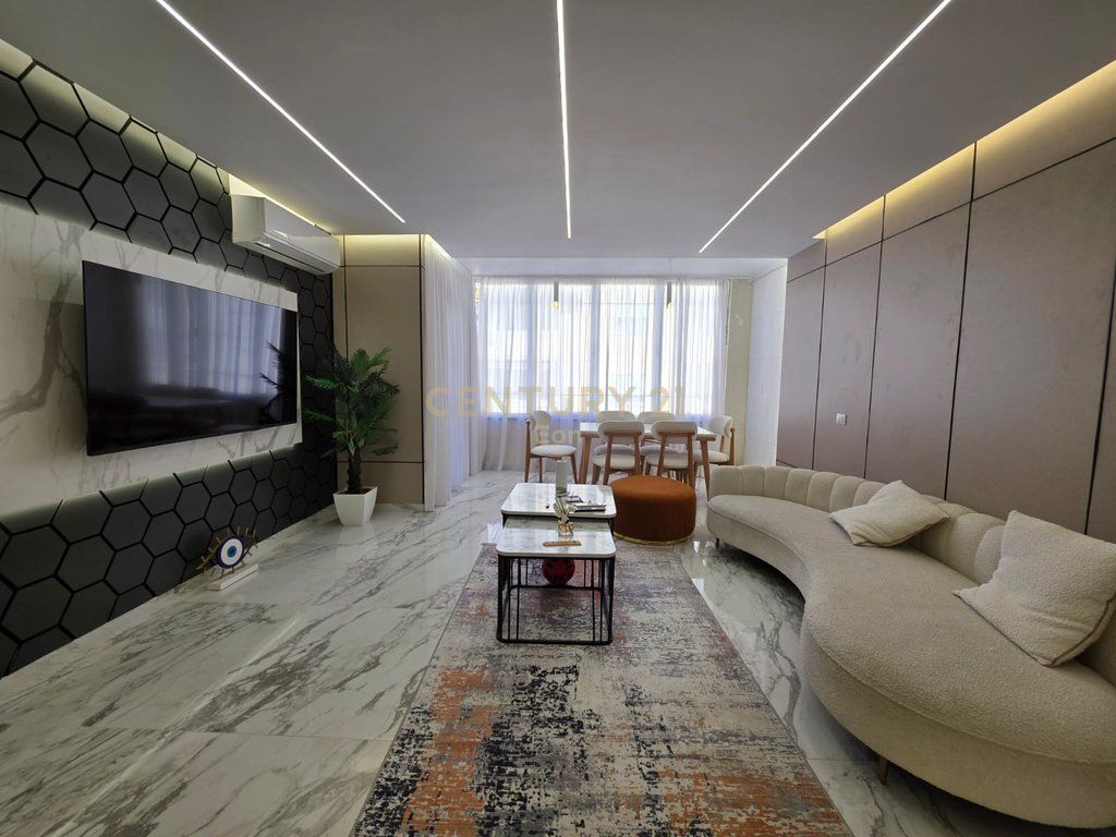 Super Apartment 2+1 for sale in Plazh Hekurudha, Durrës!