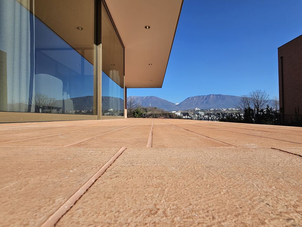 Vile Luksoze per qira / TEG