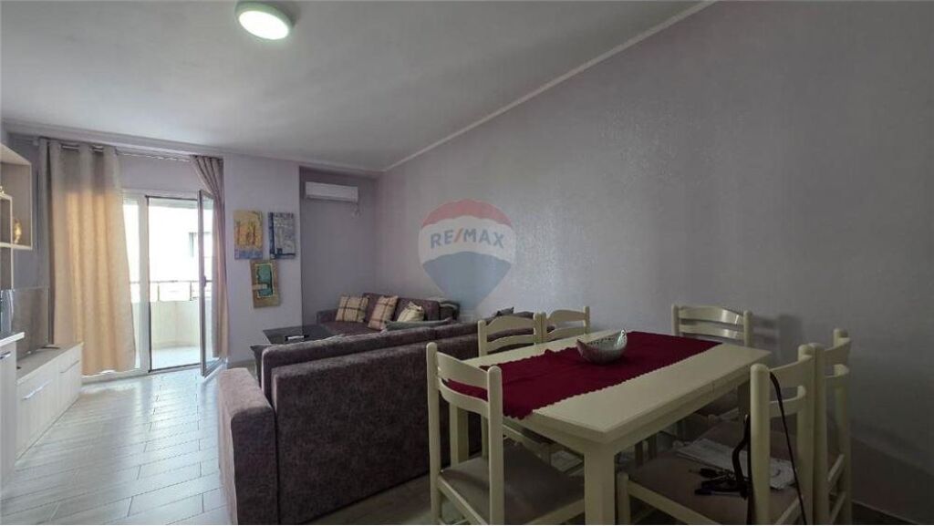 🌊 Apartament 1+1 me Qira – Lungomare, pranë Oslo, Vlorë