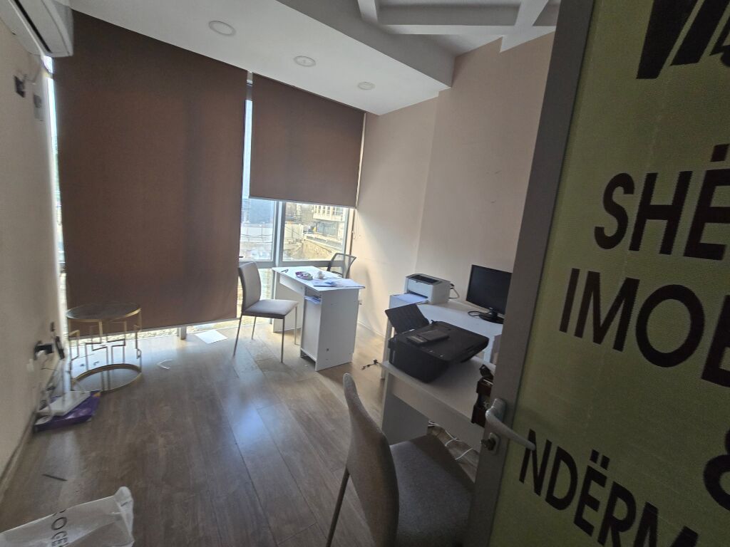 Office for rent near the Police Directorate Tirana 29900 lek