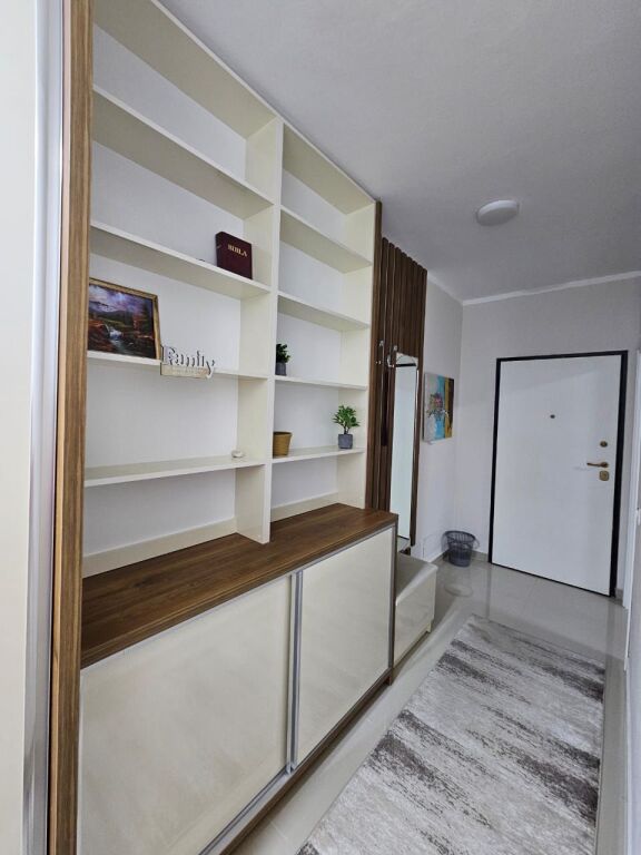 Former Shqiponja Square, 2+1 apartment for rent