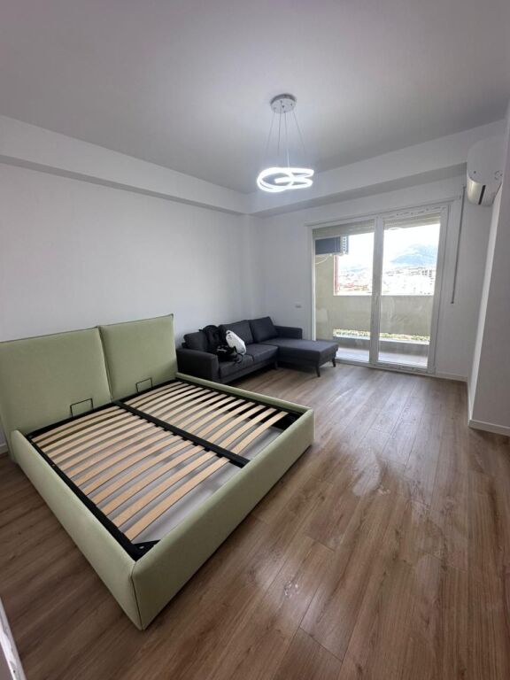 Studio apartment for rent at Golden Park