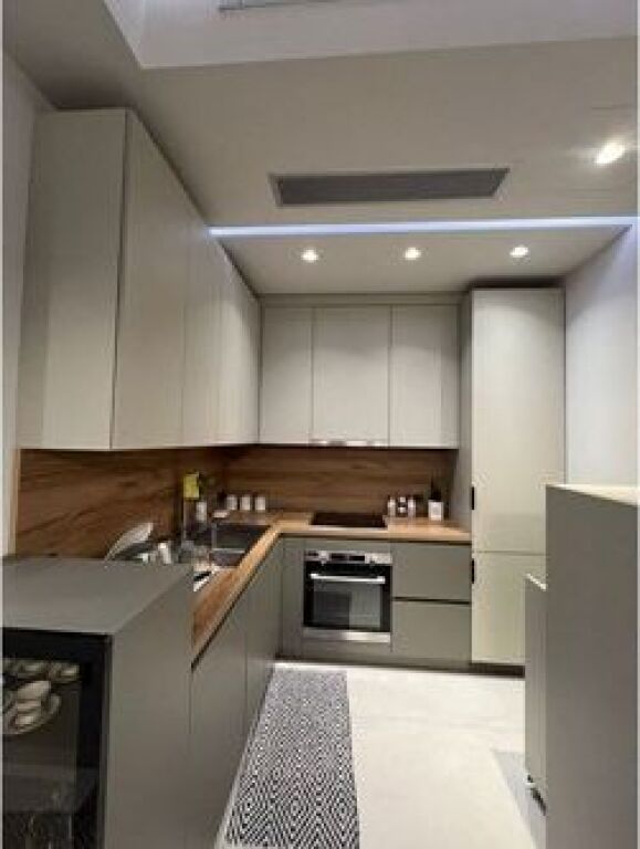 Super apartament 1+1+post parkimi per qira tek Kompleksi Delijorgji