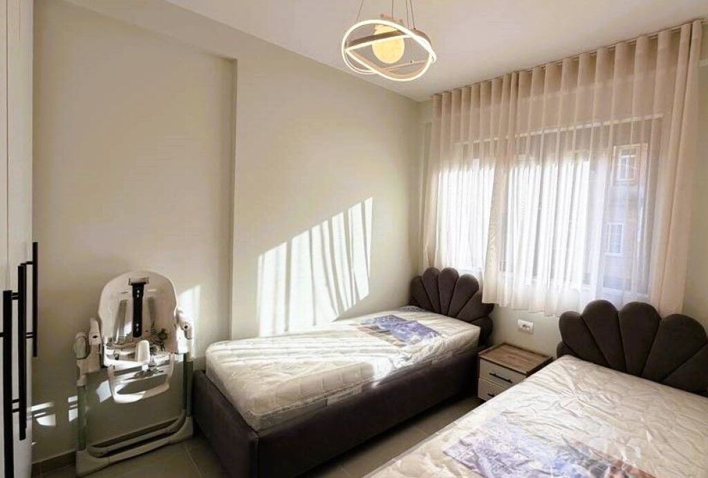 JEPET ME QIRA APARTAMENT 2+1+POST PARKIMI TEK RRUGA DURRESIT !