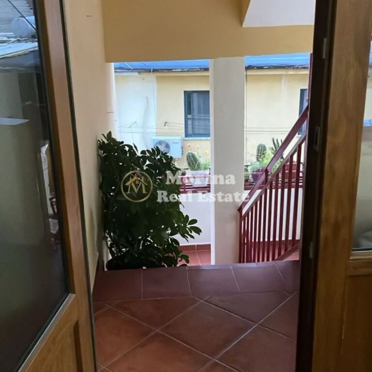Qera | Shtëpi private 2 + 1 | Rruga Ali Demi | 600 €/muaj