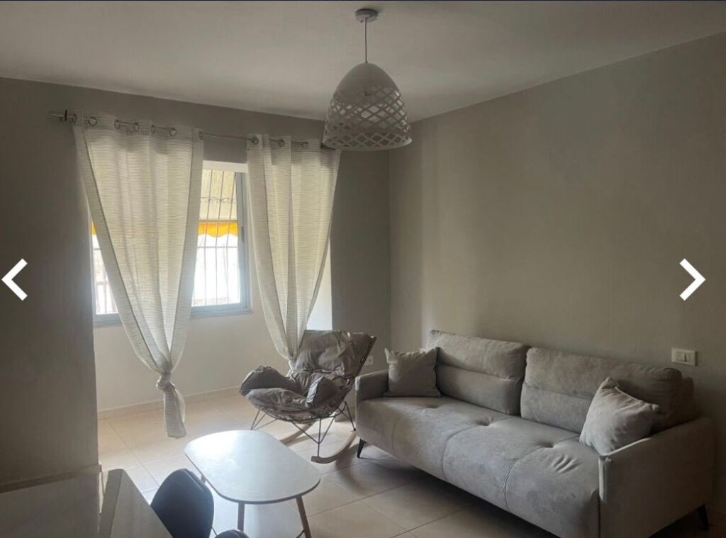 Jepet Me Qera Apartament 1+1+1 Ballkon