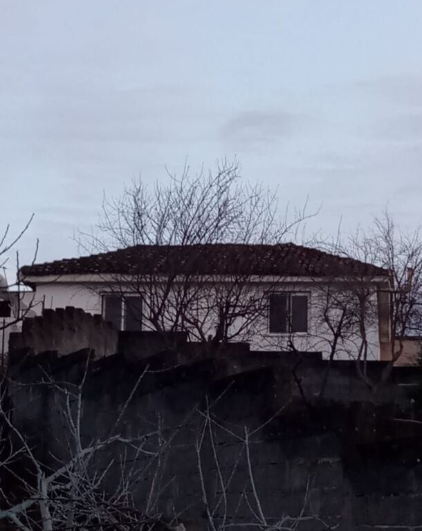 SHITET  NDERTESE +TOKE, PLEPA , DURRES.( Pjeserisht pamje deti)
