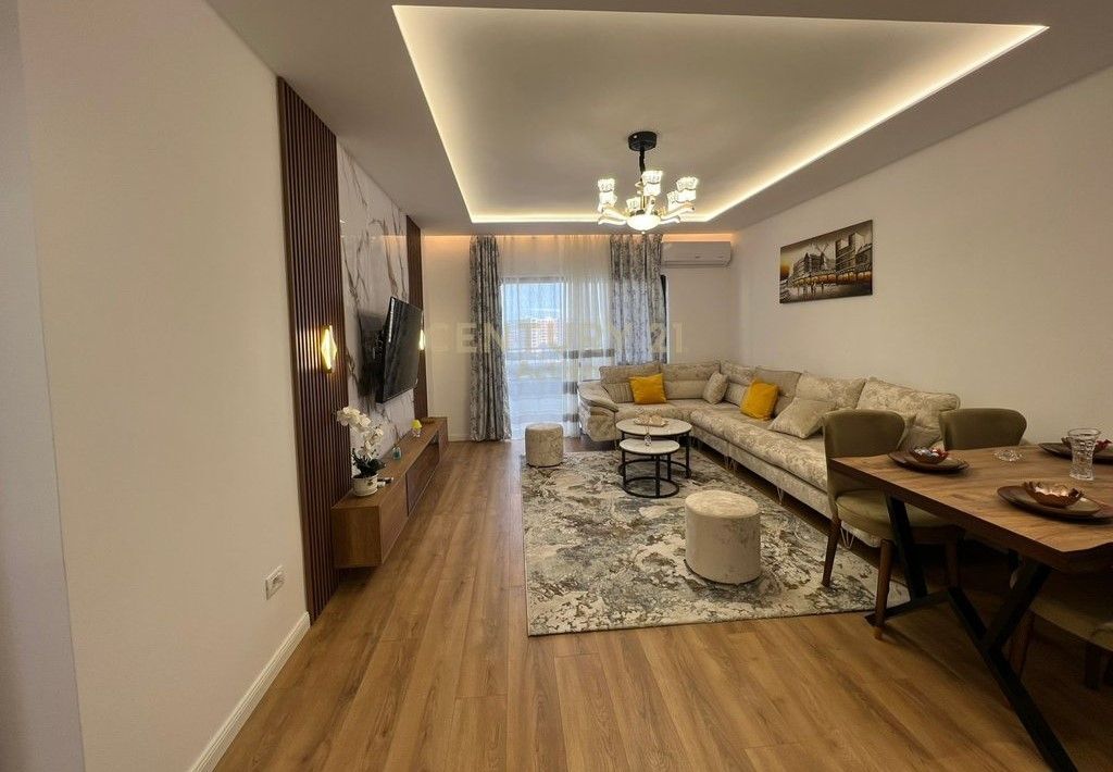 Apartment 2+1 for sale at the Palace with Arrow