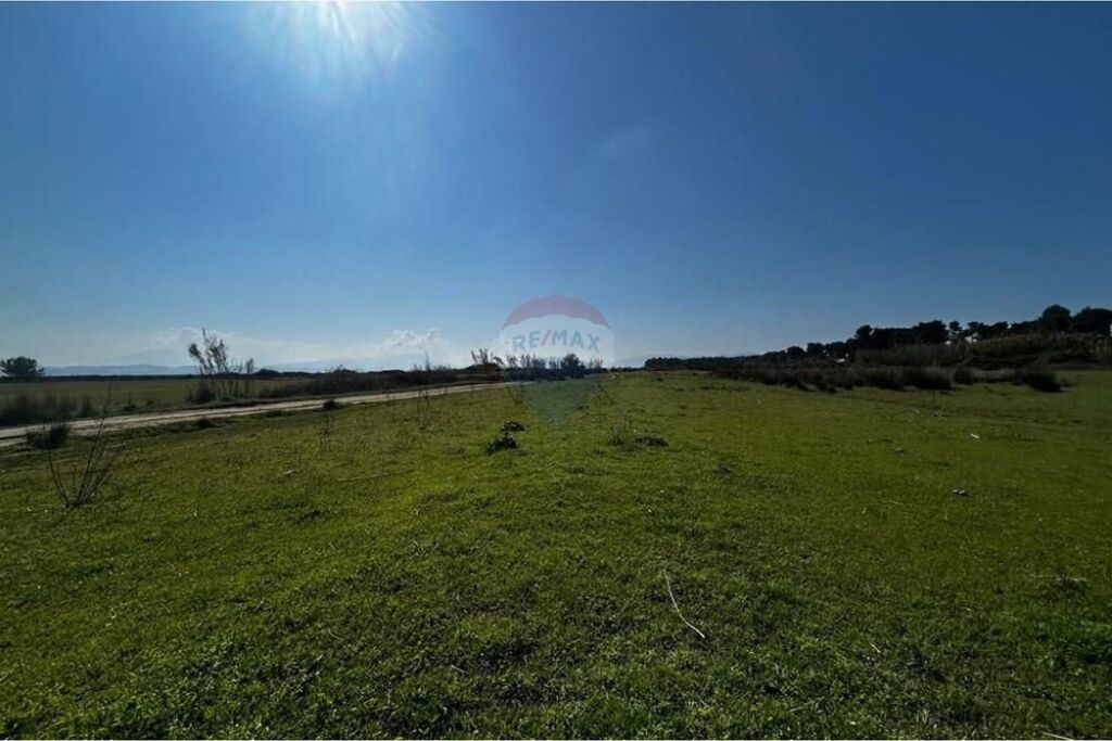 Tokë Bujqësore për Shitje – Akërni, Vlorë