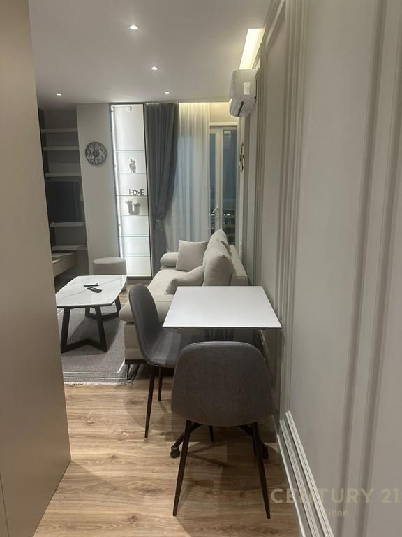 Jepet me qira apartament 1+1 në Laprakë