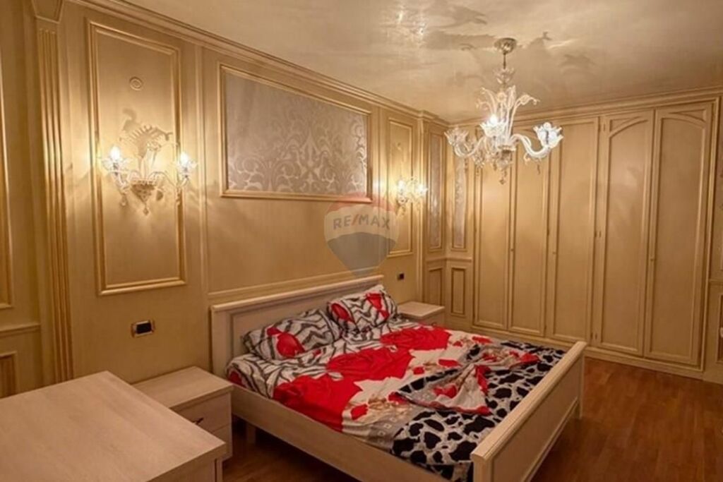 QERA, APARTAMENT 2+1, PAZARI I RI, TIRANE