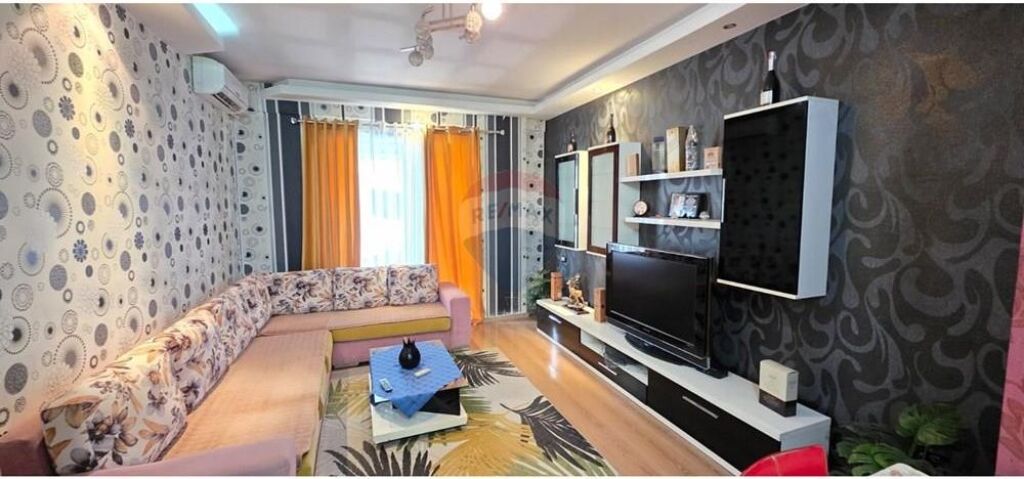 Shitet Apartament 3+1 në Astir