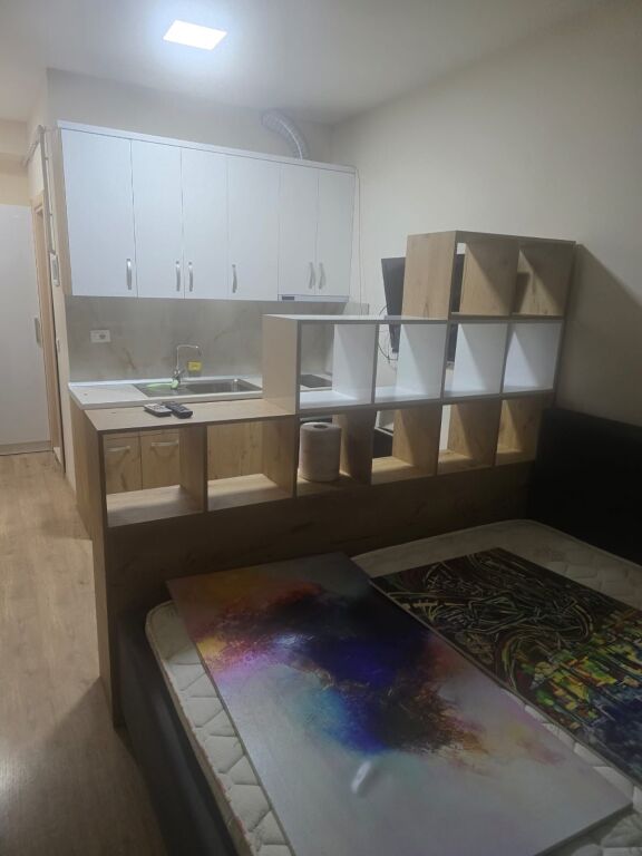 Super ap gazoniere tek kodra e diellit ( bill klimton )