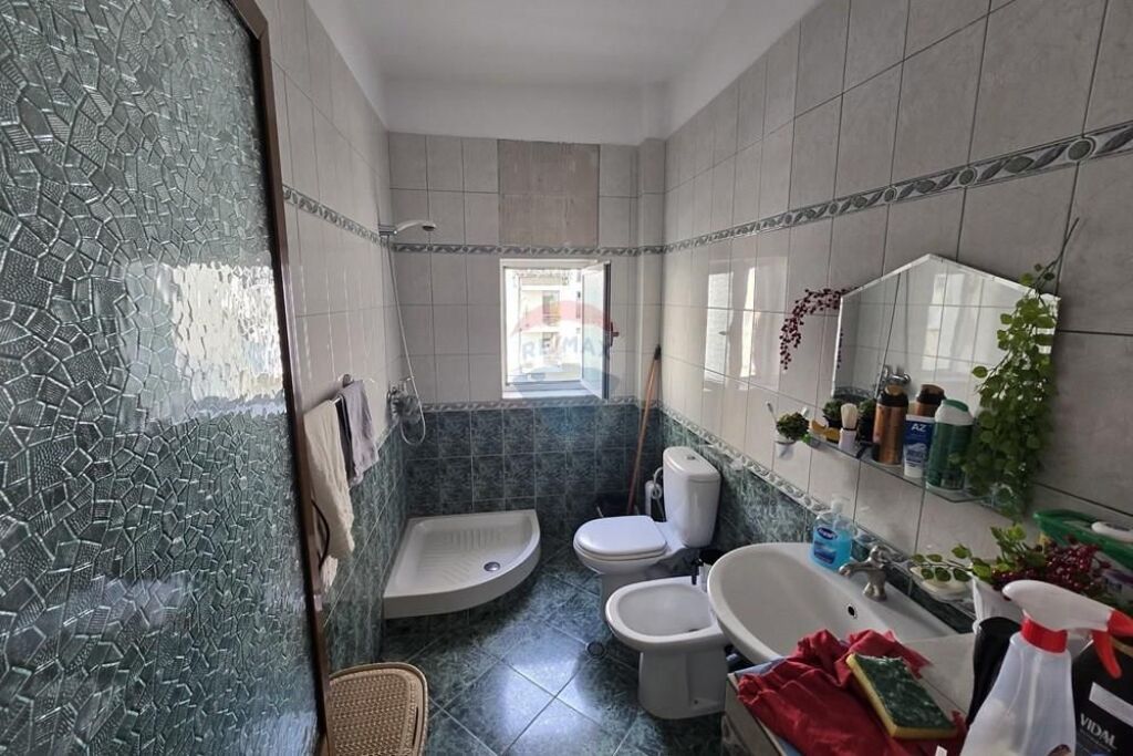 Apartament Për Shitje  ne Bllok Rruga Abdyl Frashëri, Tiranë
