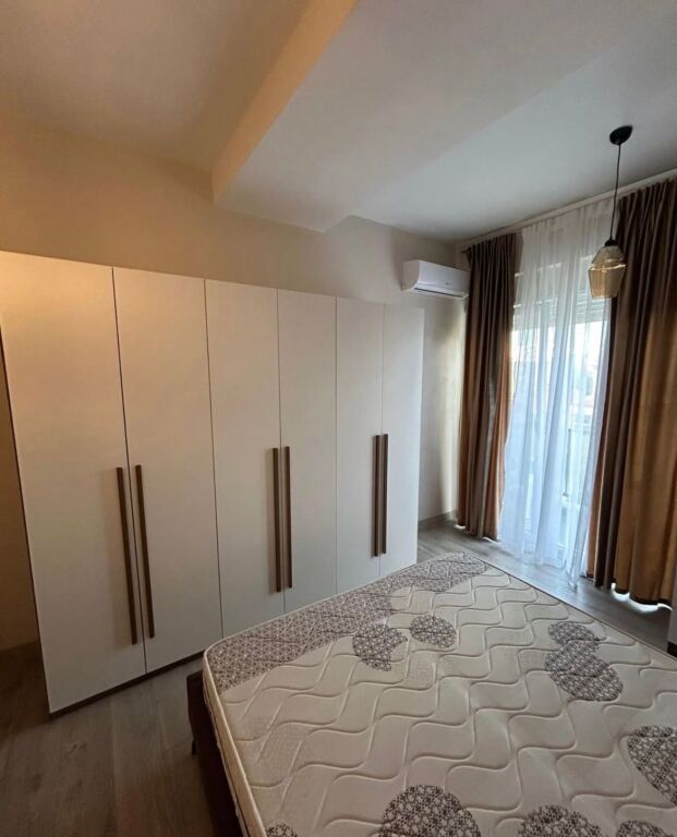 Apartament 1+1 me qira tek Xhamlliku