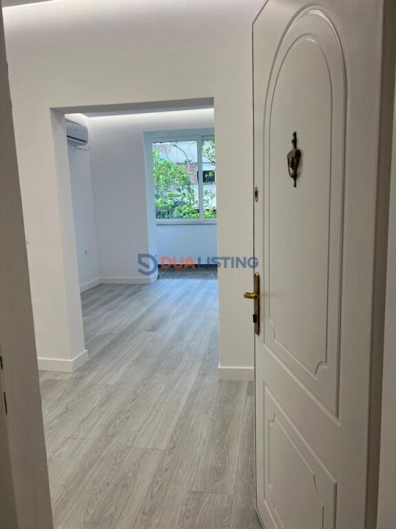 Business premises for rent on Barrikadave Street!