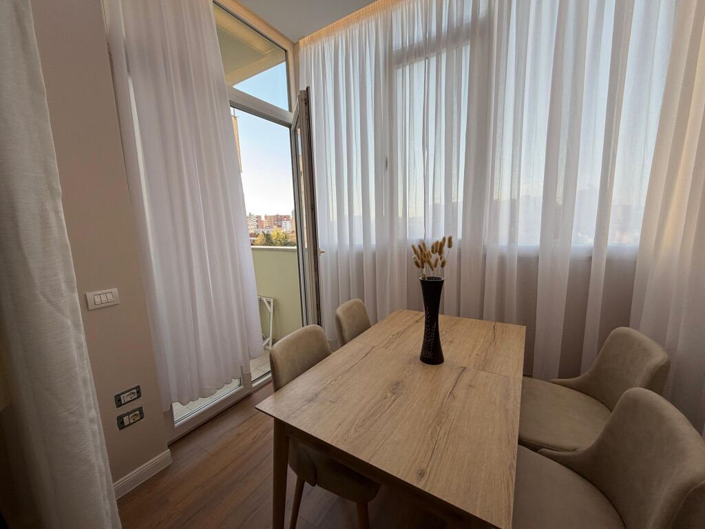 Appartamento in affitto 1+1 Di fronte a Deliorgji