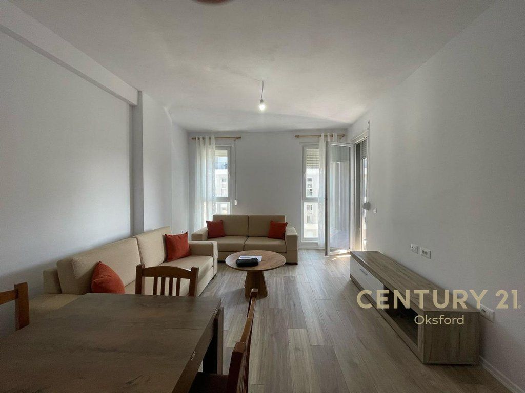 APARTAMENT 2+1+2 ME POST PARKIMI PER QIRA TE UNIVERS CITY 400 € /Muaj