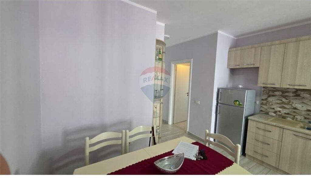 🌊 Apartament 1+1 me Qira – Lungomare, pranë Oslo, Vlorë