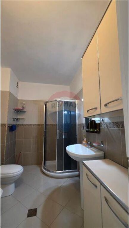 🌊 Apartament 1+1 me Qira – Lungomare, pranë Oslo, Vlorë